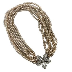 Vintage 50’s flax pearl necklace with jewel clasp
